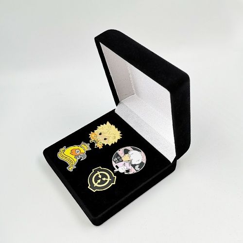 lapel pin with  custom box packing