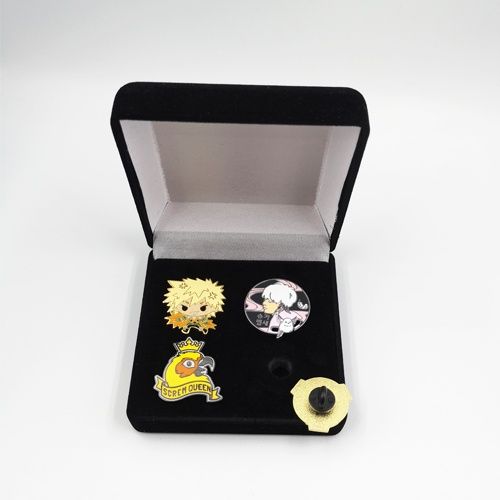 lapel pin with  custom box packing